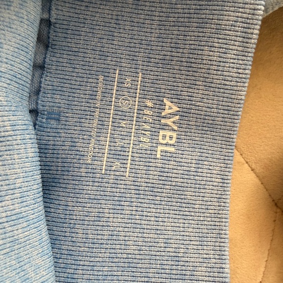 Set - Picture 4 of 5